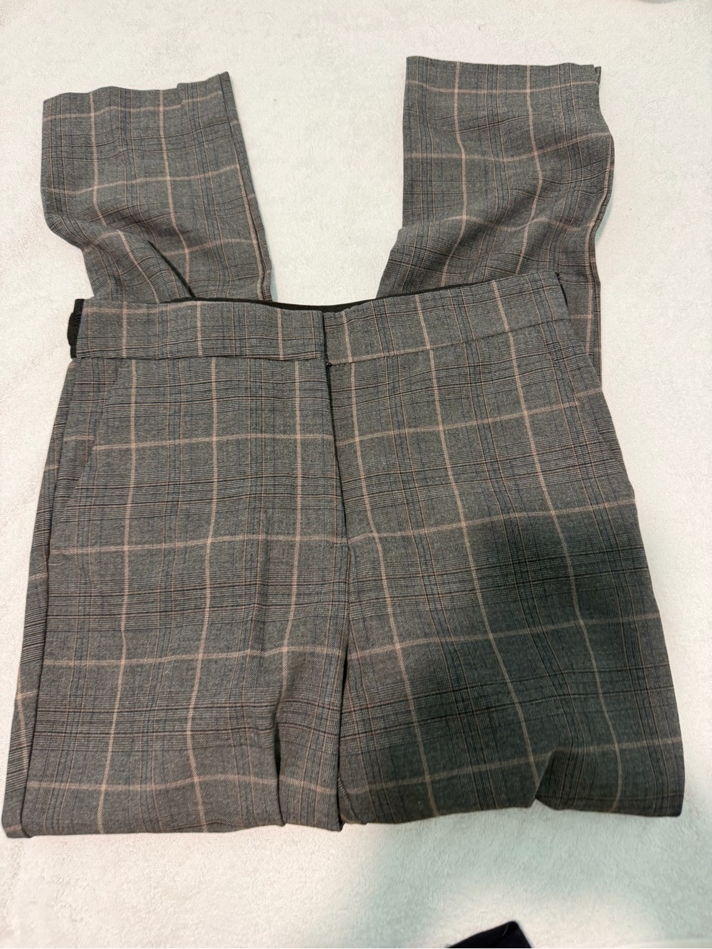 Zara Gray Plaid Skinny Pants with Subtle Pink Windowpane